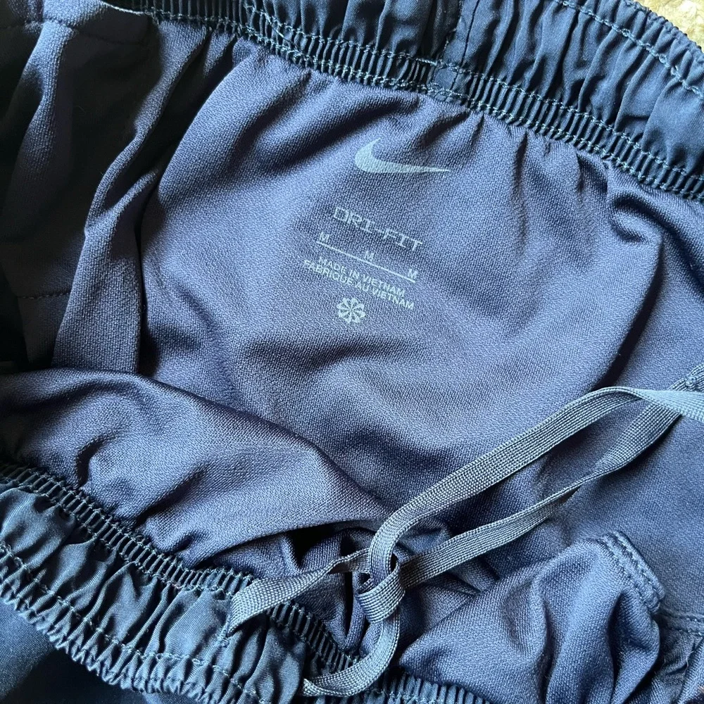 Nike Dri-fit Lightweight Athletic Shorts - Picture 5 of 6
